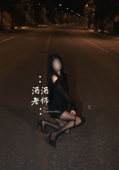没有罩子的瑜伽老师