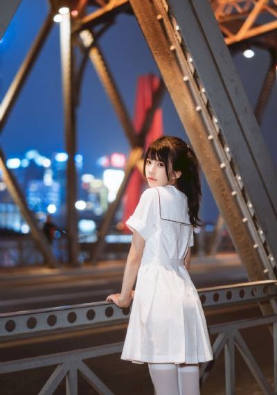 女邻居电影