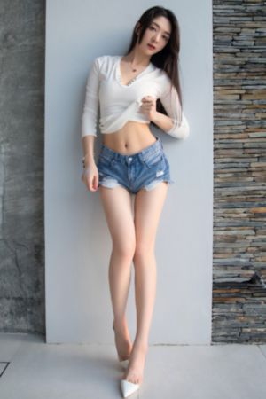 漂亮阿的性教育2在线观看