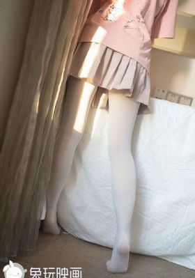 老板一边开会一边摸秘书
