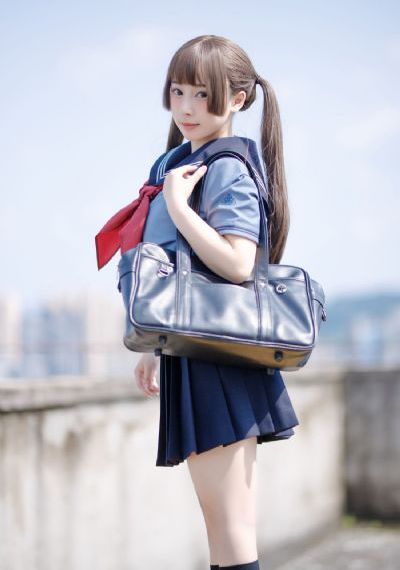 白肉丰臀